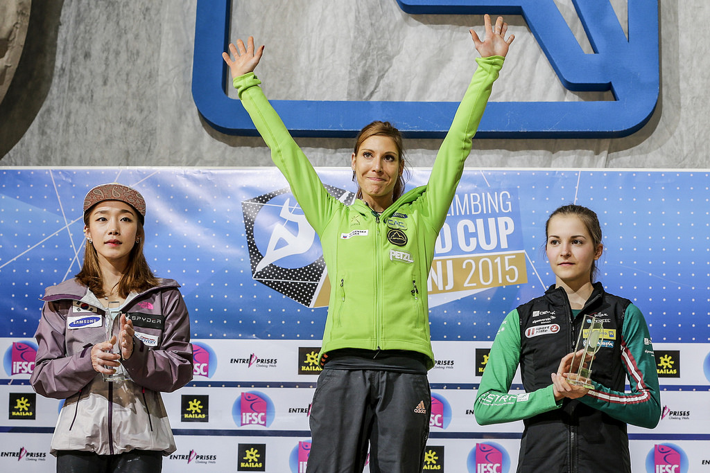 podium f d